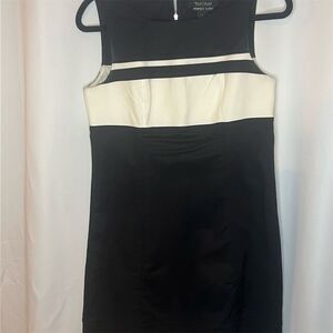 White House Black Market Women's Black Sheath Mini Dress Size 2 - Standard Size